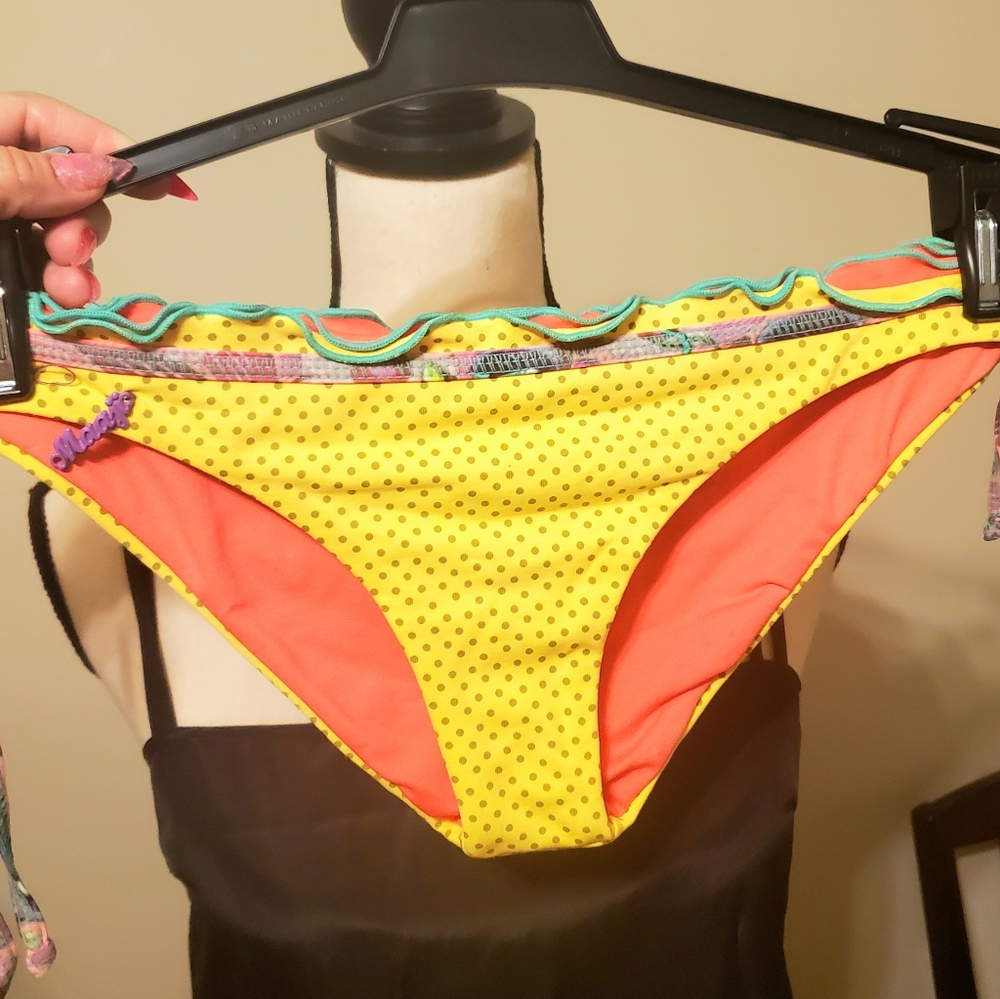 Maaji Bikini Bottom Size small